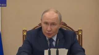 Путин: Трудности на топливном рынке временные, бюджет с профицитом