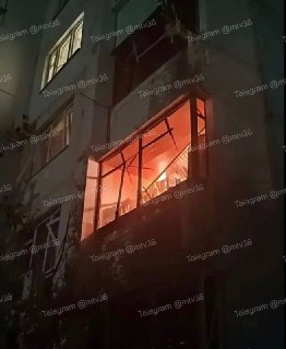 Части БПЛА упали в пригороде, повреждены дома и автомобили